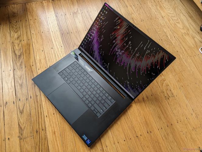 雷蛇（Razer）灵刃18 - 高性能游戏本_资料手册-4