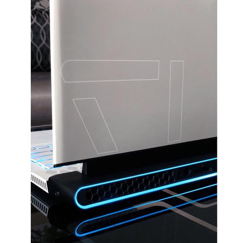 外星人 Alienware m17 R2 - 高性能游戏笔记本_资料库-4 外星人 Alienware m17 R2 - 高性能游戏笔记本_资料库-4