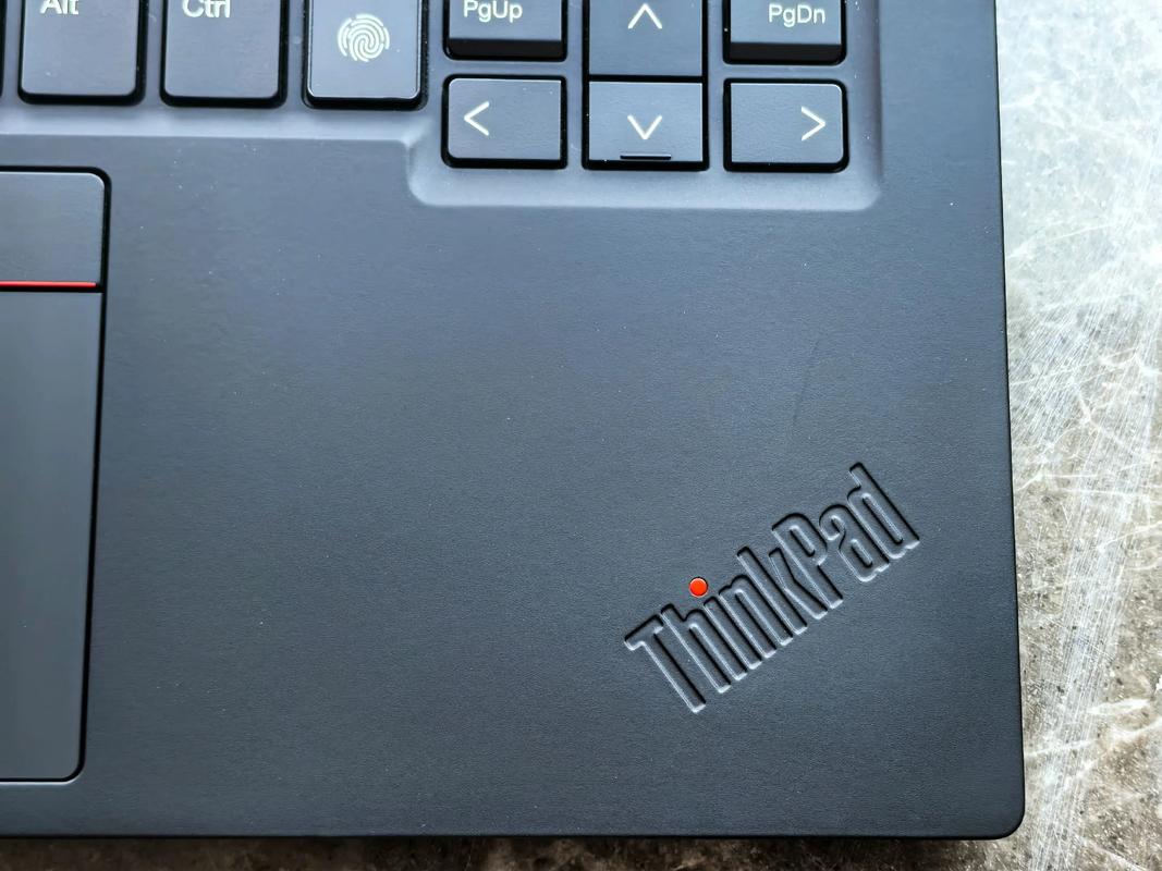 联想(Lenovo)ThinkPad X1 Carbon - 碳纤维商务笔记本_资料库-2 联想(Lenovo)ThinkPad X1 Carbon - 碳纤维商务笔记本_资料库-2