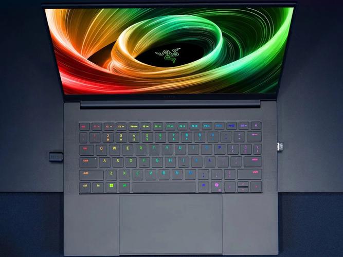 雷蛇（Razer）灵刃14 2025 - 高性能轻薄游戏本_百科资料-3