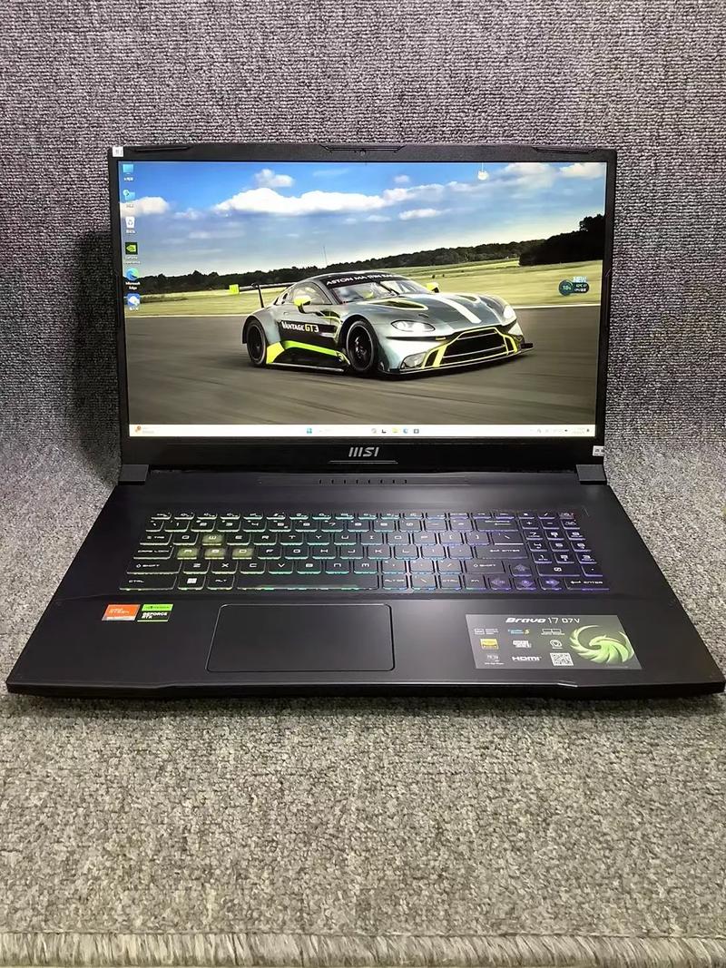 微星（MSI）雷影17 - 高性能游戏本_百科资料-2