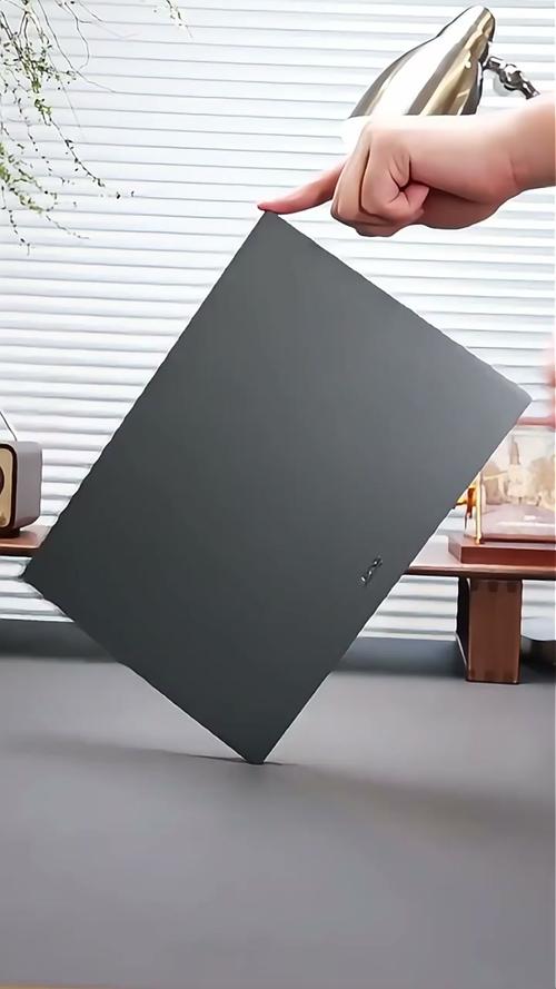 宏碁 非凡Go Air - 超轻便携商务笔记本_百科资料-5