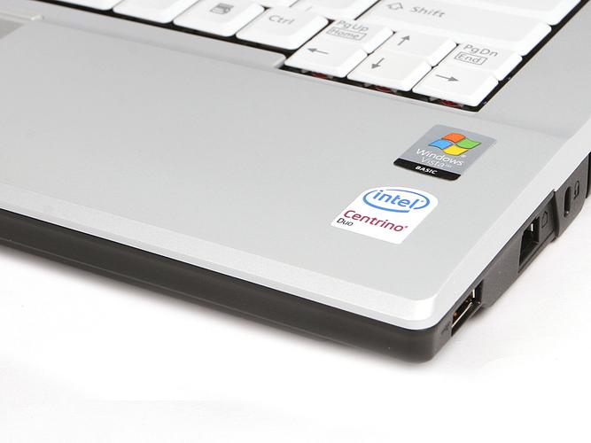 富士通 LifeBook S7211 - 商务轻薄笔记本_资料手册-2 富士通 LifeBook S7211 - 商务轻薄笔记本_资料手册-2