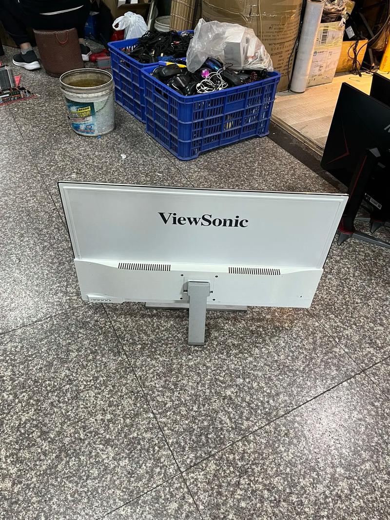 优派（ViewSonic）133i - 高色域便携显示器_百科资料-2