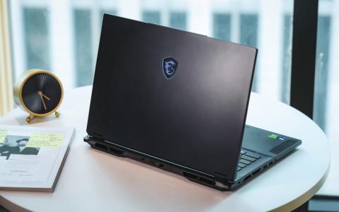 微星（MSI）绝影18 – 高性能轻薄电竞本_百科资料