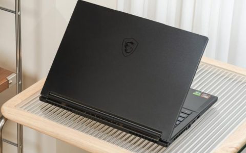 微星（MSI）绝影16 AI+ – AI轻薄高性能游戏本_百科资料