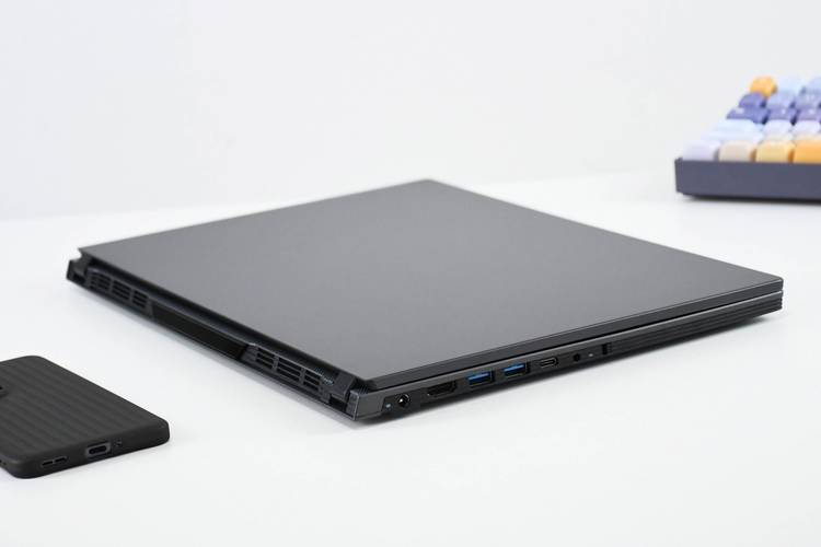 驰为 CoreBook Air Plus - 轻薄长续航笔记本_百科资料-4