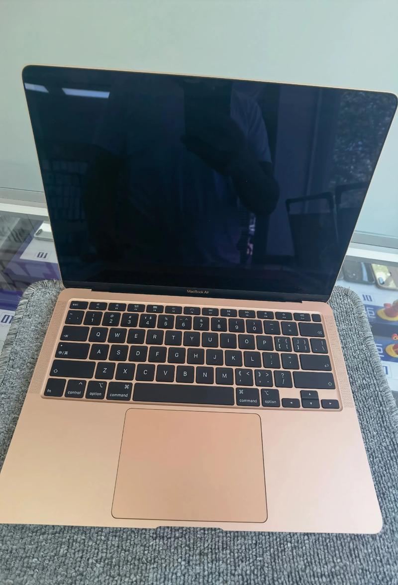 苹果 新MacBook Air 13寸系列 - 轻薄长续航笔记本_百科资料-2 苹果 新MacBook Air 13寸系列 - 轻薄长续航笔记本_百科资料-2