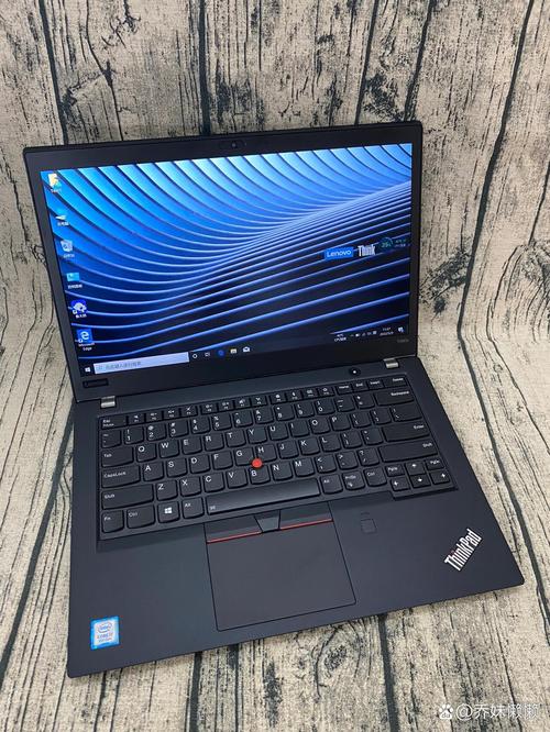 IBM ThinkPad 800 - 经典商务笔记本_百科资料-1