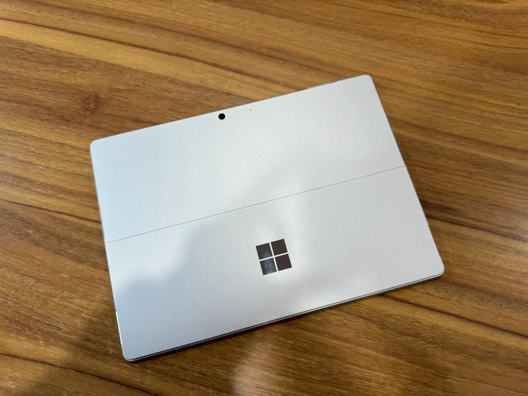 微软(Microsoft)Surface Pro 9 - 二合一轻薄笔记本_资料手册-4 微软(Microsoft)Surface Pro 9 - 二合一轻薄笔记本_资料手册-4