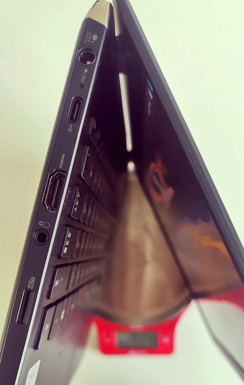 东芝(Toshiba)Dynabook Q - 轻薄商务笔记本_资料手册-3 东芝(Toshiba)Dynabook Q - 轻薄商务笔记本_资料手册-3