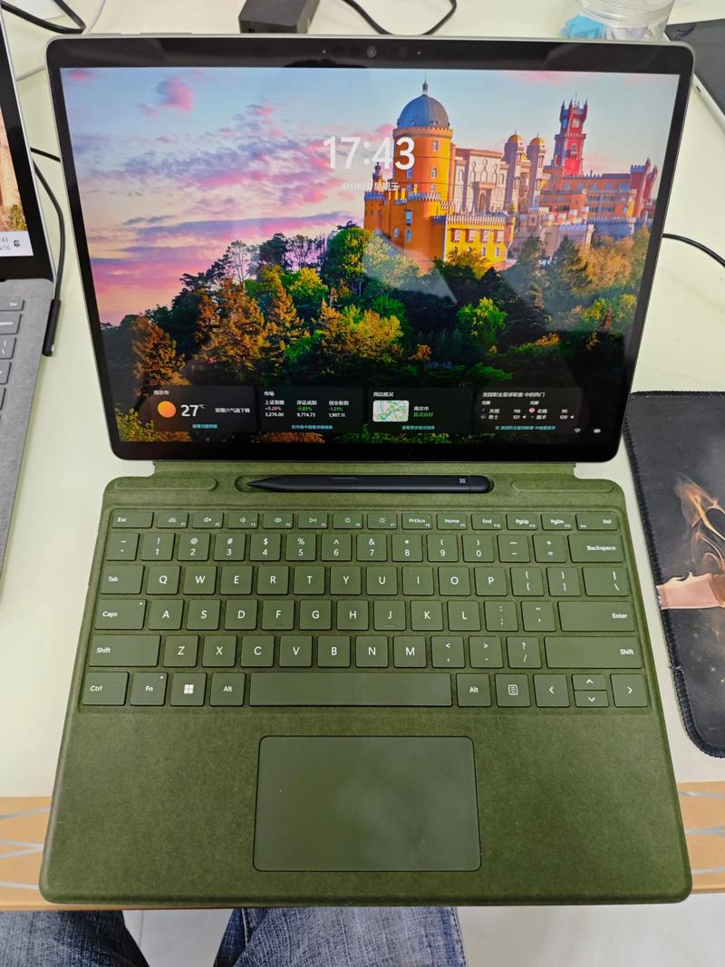 微软（Microsoft）Surface Pro - 二合一轻薄笔记本_百科资料-3
