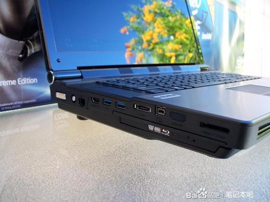 蓝天 X7200 – 高性能游戏笔记本_百科资料