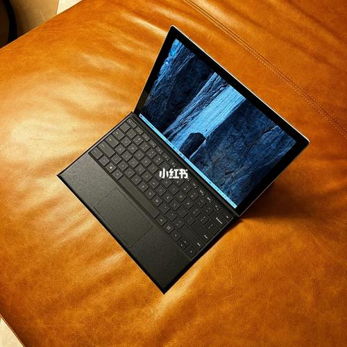 微软(Microsoft)Surface Pro 4 - 二合一商务平板_百科资料-4 微软(Microsoft)Surface Pro 4 - 二合一商务平板_百科资料-4