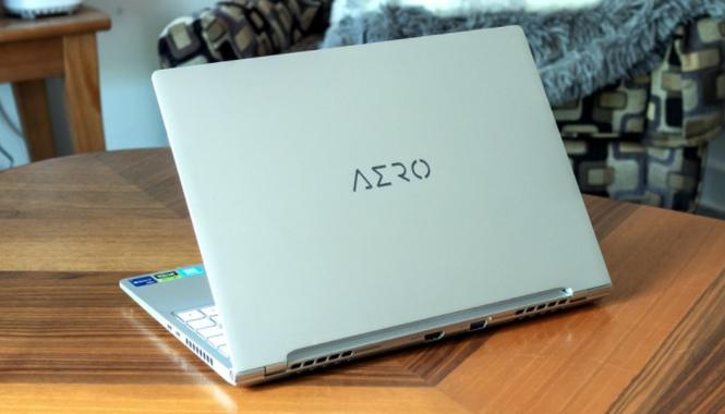 技嘉 AERO 14 OLED - 轻薄高性能创作本_百科资料-5 技嘉 AERO 14 OLED - 轻薄高性能创作本_百科资料-5